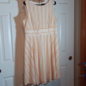 Liz Claiborne White and Gold Lace Sleeveless Dress - 14